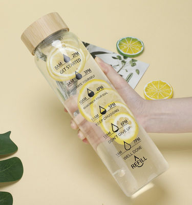 TOUR 야외 활동 700ML / 1000ML 용량 및 시간 스케일의 유리 텀블러컵