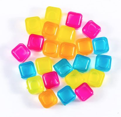 색채 넘치는 냉동용 얼음 큐브 310g 식품용 재료로 만든 BPA 없는 플라스틱