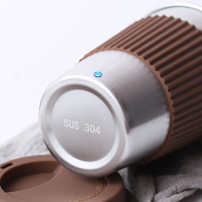 스테인레스 스틸 커피 머그 커스텀 17oz 더블 월 18/8 실리콘 장갑으로 텀블러